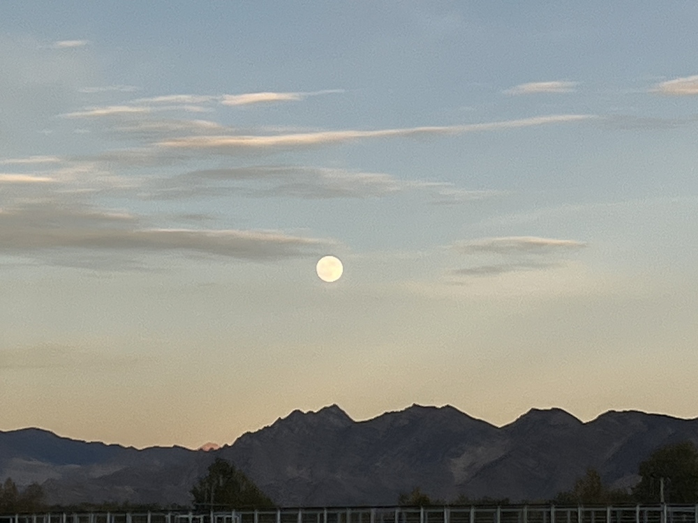 潮、寂静雪山与一场不期而至的暴雪pg电子中国珠峰东坡一夜:喧嚣人(图7) 潮、寂静雪山与一场不期而至的暴雪pg电子中国珠峰东坡一夜:喧嚣人(图7)